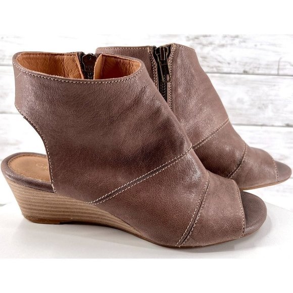 Garnet Hill Shoes - Garnet Hill Madelyn Wedge Women's 6 Italian Leather Zip Peep Toe Mushroom Brown